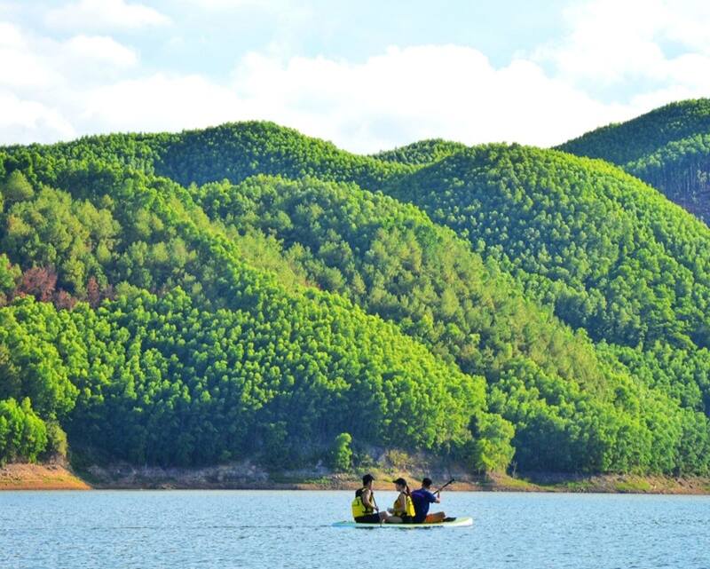 Hồ Khe Ngang – Chốn Bồng Lai Tiên Cảnh Vùng Ngoại Ô Xứ Huế