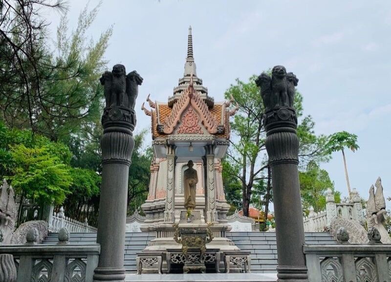 Chùa Thiền Lâm – Ngôi Chùa Kiến Trúc Thái Lan Tuyệt Đẹp Tại Huế